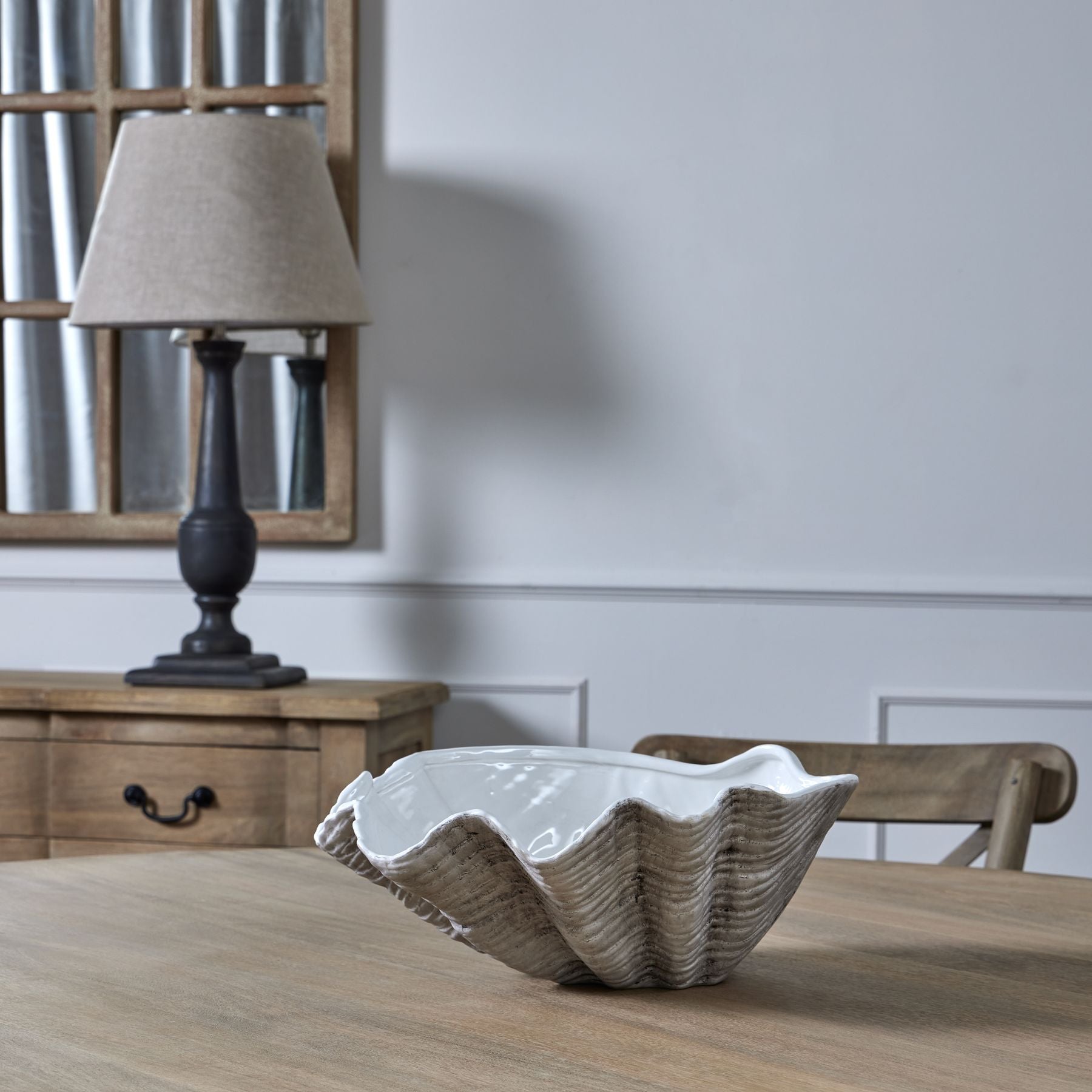 Arya White Ceramic Shell Bowl | Large